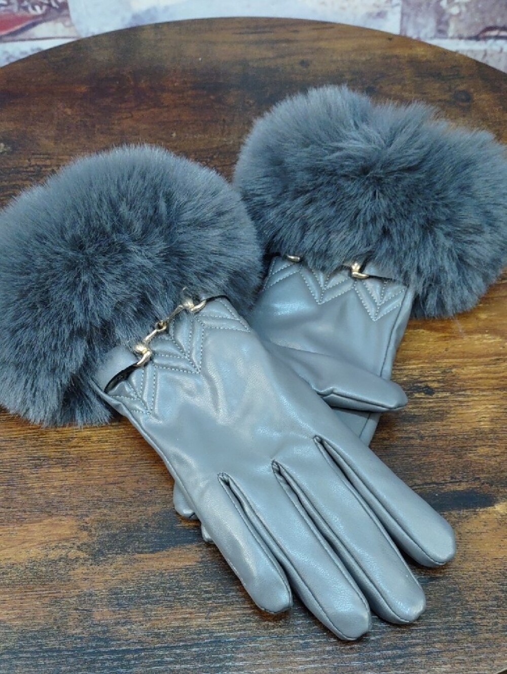 Vince Camuto Faux Leather Gloves